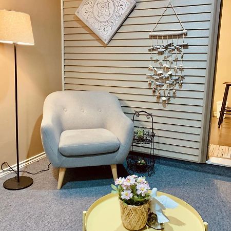 Scorpio House Langley Room B المظهر الخارجي الصورة